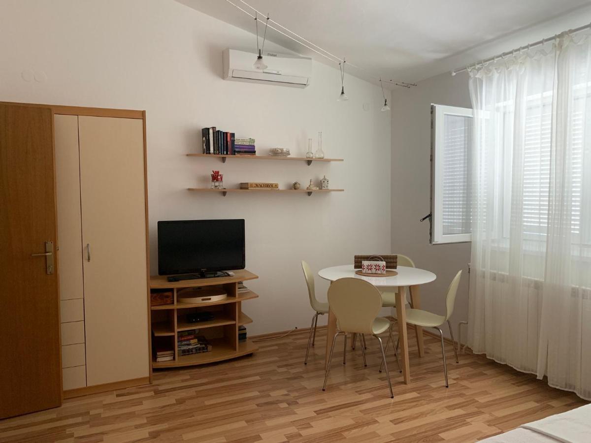 N&N Apartments Jadranovo Luaran gambar