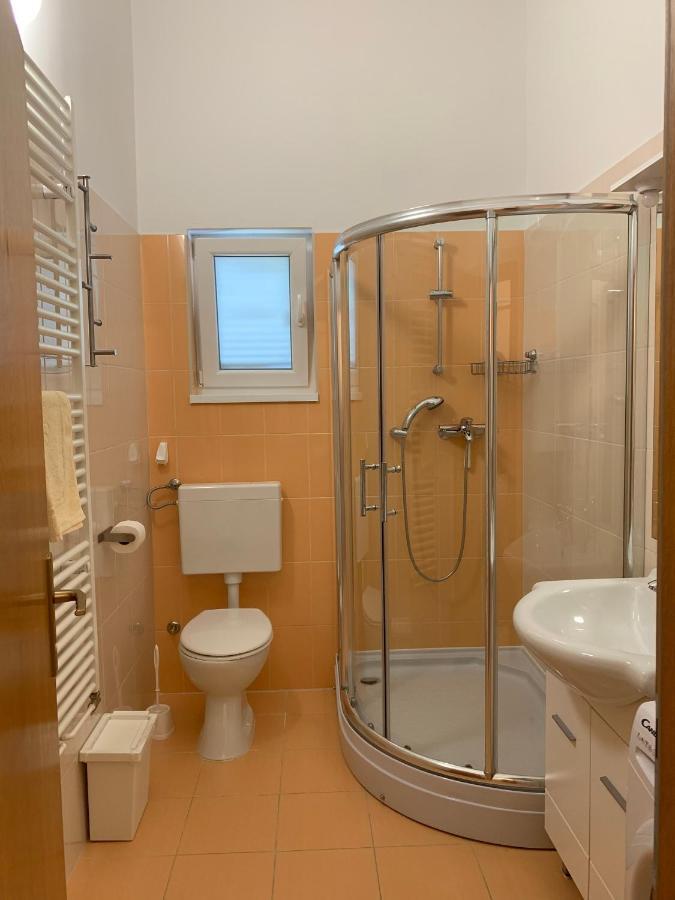 N&N Apartments Jadranovo Luaran gambar